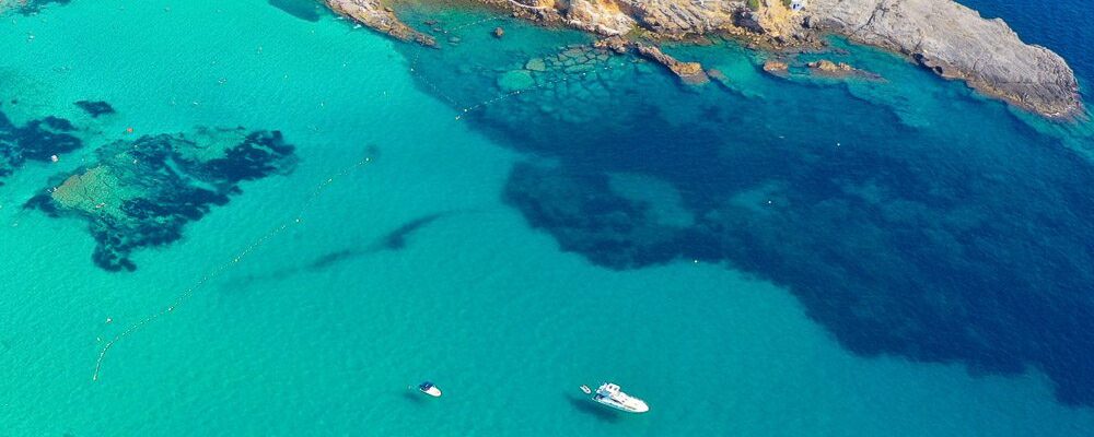 la-plage-de-portissolville-de-sanary-office-de-tourisme-2-1-aspect-ratio-2000-800