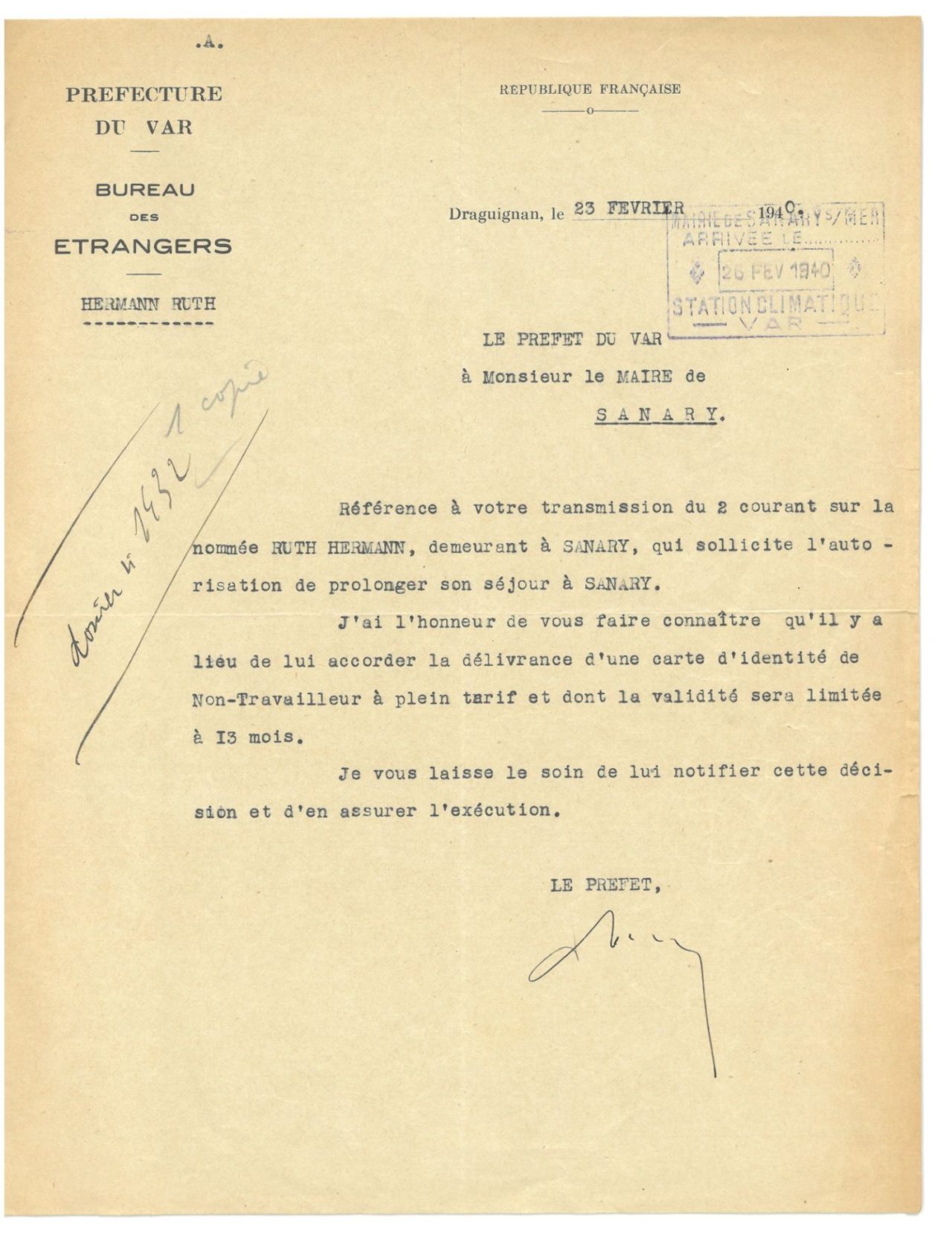 Lettre autorisant Ruth Hermann à prolonger son séjour à Sanary, 23 février 1940
© 2I18 – Archives municipales de Sanary-sur-Mer 
