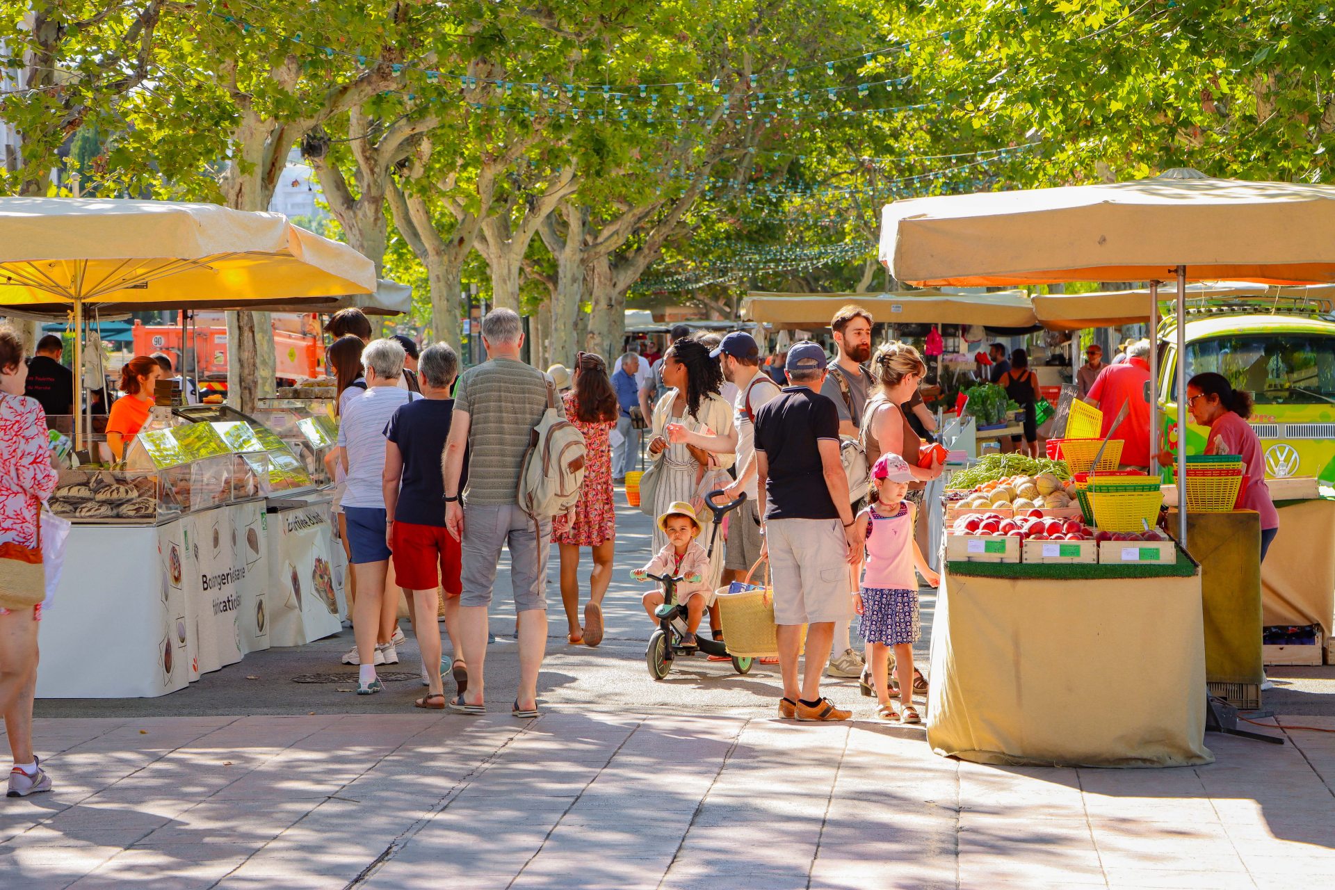LES MARCHES DE SANARY ©Tristan. A - Sanary Tourisme