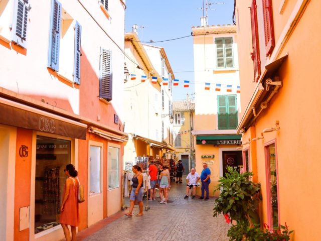 ruelles-sanary-boutiques-commerces-14-aspect-ratio-600-450
